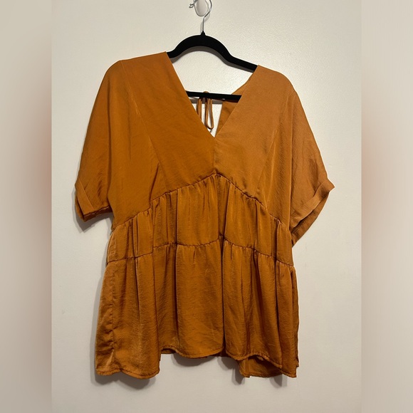 entro Tops - Entro Top. Size Large